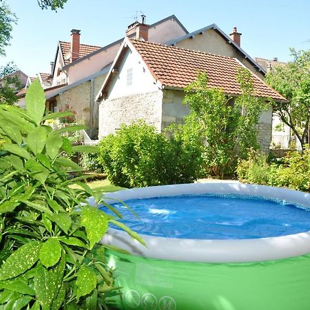 Maison Confortable Ornans + Jardin 外观 照片